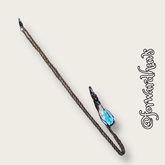 Hand Crafted Copper Wire & Abalone Pendant 18”Necklace - Picture 9 of 10